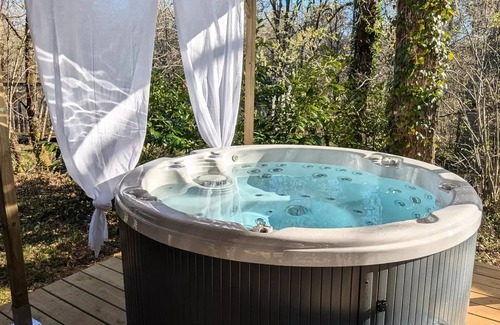 Biron Chalet De Esquí | Chalet Grand Chêne with SPA for 4 to 5 people - 4 people included in the price