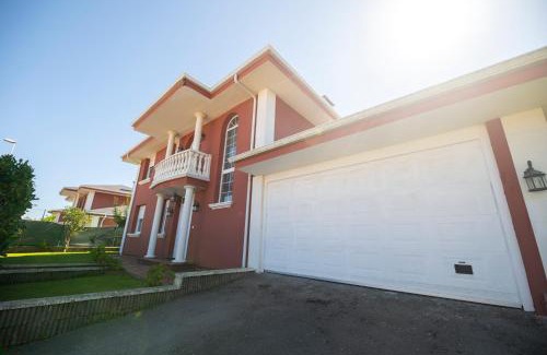 Santa Cruz de Bezana Casa | Chalet grande en Soto de la Marina
