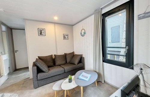 Jullouville Chalet De Esquí | Chalet haut de gamme - 6 pers - Piscine chauffée - Proche plage - Jullouville - FR-1-361-518