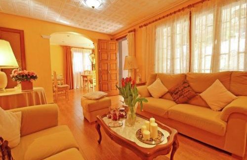 El Toro Chalet De Esquí | Chalet in El Toro with Pool by the Ocean