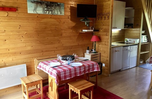 Risoul Chalet De Esquí | Chalet frente a las pistas en RISOUL 1850.