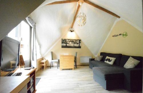 Gesves Chalet De Esquí | Chalet in Gesves with Roof Terrace, Garden, BBQ
