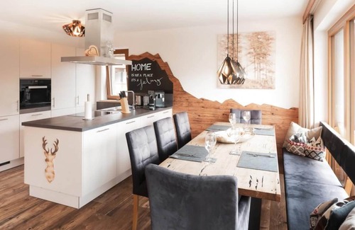 Schonbach Chalet De Esquí | Chalet en Neukirchen con acceso Ski-In