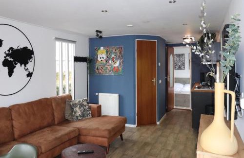Tzummarum Casa | Chalet in Tzummarum near Frisian Countryside