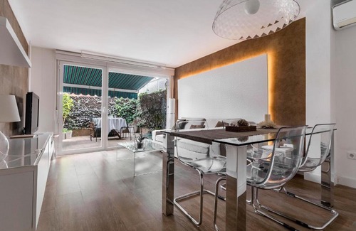 Canillas Casa | Chalet independiente de diseño con Patio Privado