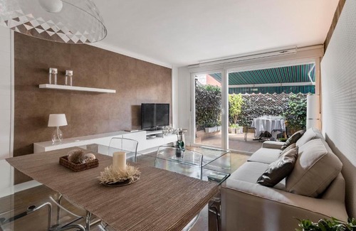 Canillas Casa | Chalet independiente de diseño con Patio Privado