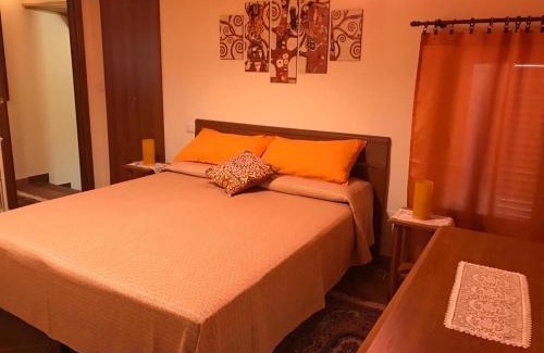Naso Casa | Chalet indipendente con parcheggio privato servizio palestra