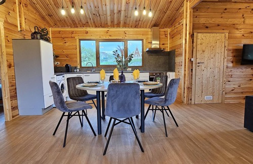 Givet Chalet De Esquí | Chalet Istres des Ardennes