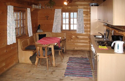 Mayrhofen Chalet De Esquí | Chalet Jagdhütte Eberharter - MHO112 by Interhome