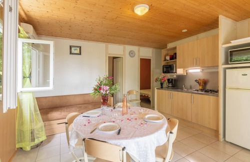 Gravieres Casa | Chalet 'Jordan - Mas Lachamp' con vistas a la montaña, piscina compartida y aire acondicionado