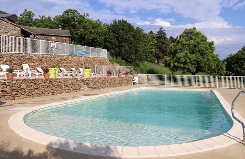 Gravieres Casa | Chalet 'Jordan - Mas Lachamp' con vistas a la montaña, piscina compartida y aire acondicionado