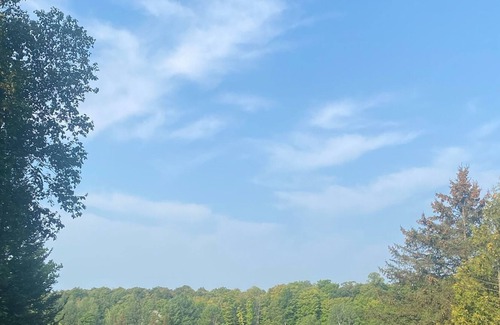 Saint-Calixte Chalet De Esquí | Chalet Kilkenny : Lakeside cottage - sleeps 8 with full amenities
