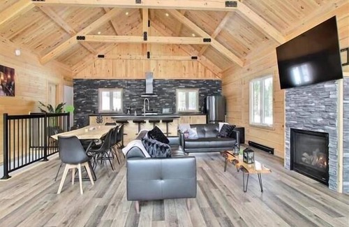Saint-Philemon Chalet De Esquí | Chalet l'Amical | Scandinave avec Spa
