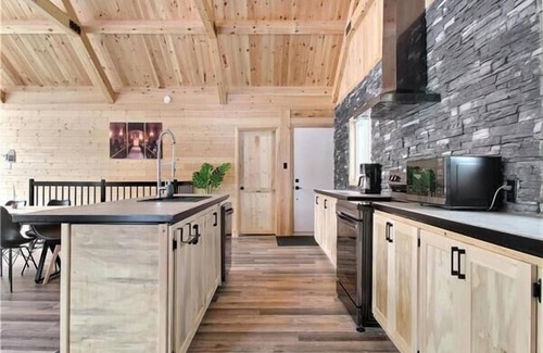 Saint-Philemon Chalet De Esquí | Chalet l'Amical | Scandinave avec Spa