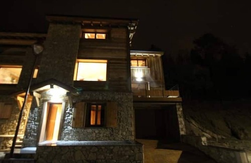 Font-Romeu-Odeillo-Via Chalet De Esquí | Chalet Les 3 Biches, resort center