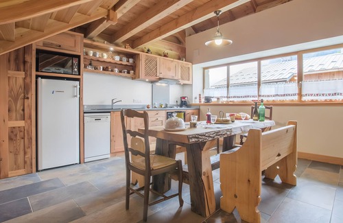 Montricher-Albanne Apartamento | Chalet 'L'ours' con vistas a la montaña