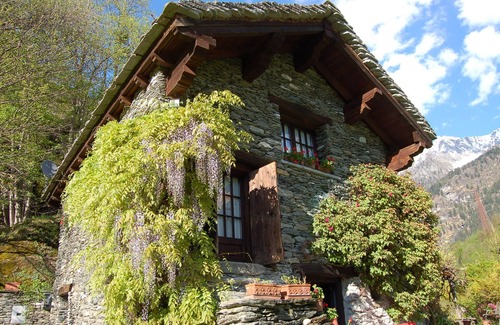 Croveo Chalet De Esquí | CHALET LA BAITA