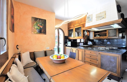 Andraitx Chalet De Esquí | Chalet 'La Perla Negra' con piscina privada, jardín privado y Wi-Fi