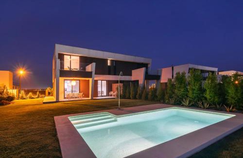 Ayamonte Chalet De Esquí | Chalet Las Marismas 8 - Playa de los Haraganes HCHM8P00