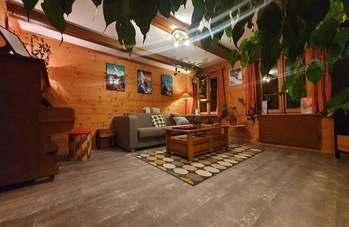Les Posses-sur-Bex Chalet De Esquí | Chalet le muveran, in the center of gryon with garden!