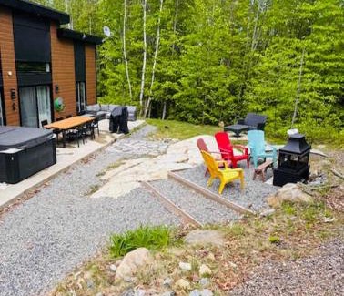 Chertsey Chalet De Esquí | Chalet Le NORDIK - Spa et Grand Confort