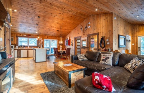 La Conception Chalet De Esquí | Chalet Le Shack Sur la rouge