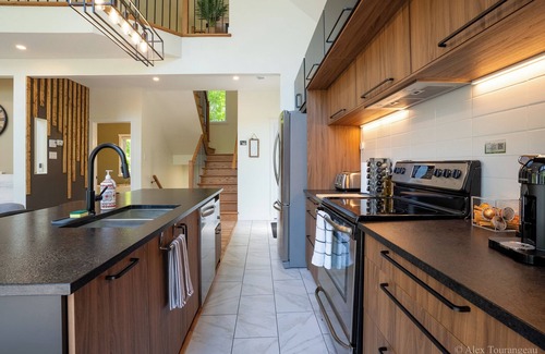 Argenteuil Regional County Municipality Chalet De Esquí | Chalet Le Silverson | Private Spa | Fireplace | Game Room, Chalet Le Silverson | Hot tub | Fireplace