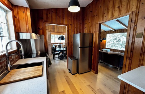 Lac Superieur Village Chalet De Esquí | 🏡 Chalet LE SUPÉRIEUR – Waterfront, 6 km from Mont-Tremblant 🎿