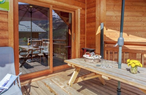Beaufort Chalet De Esquí | Chalet 'Les Tarines 2' con vistas a la montaña, terraza privada y Wi-Fi