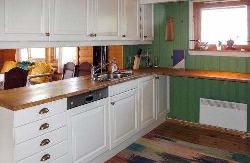 Svingvoll Chalet De Esquí | Chalet Liaråket by Interhome