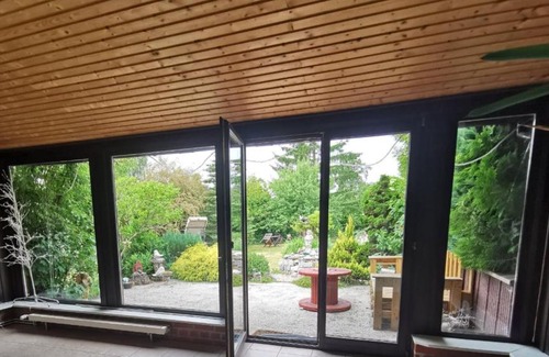 Mattighofen Casa | Chalet mit sechs Schlafzimmern-Whirlpool