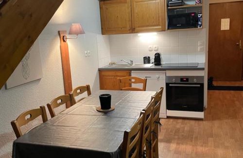 La Joue du Loup Chalet De Esquí | Chalet mitoyen 3 pièces, 8 pers. avec terrasse et parking à La Joue du Loup - FR-1-504-641