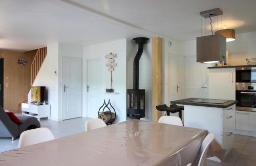 Mont-Dore Chalet De Esquí | Chalet moderne 92m² avec garage, bornes de recharge, Wi-Fi, proche du centre - FR-1-608-206