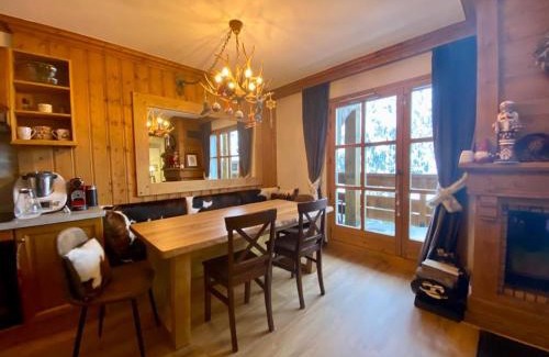 Arc-1950 Apartamento | Chalet Mont Blanc - Arc 1950 - Ski-in Ski-out, 2 bed duplex, sleeps 8