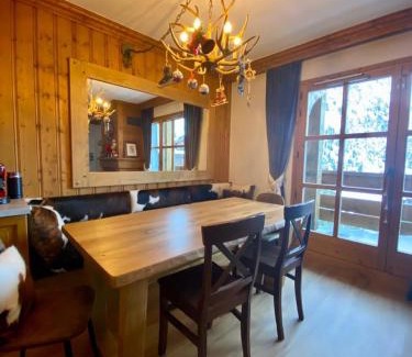 Arc-1950 Apartamento | Chalet Mont Blanc - Arc 1950 - Ski-in Ski-out, 2 bed duplex, sleeps 8