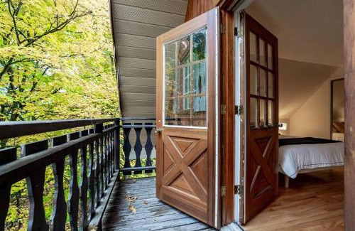 Cantley Chalet De Esquí | Chalet Mont Cascades w/Spa & Fibre Optic Internet