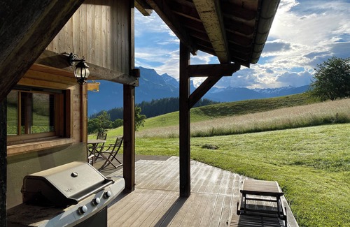 Cordon Chalet De Esquí | Chalet mountain view
