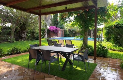 Utrera Casa | Chalet near Sevilla, 8 persons, garden 1200m2, private pool, WIFI