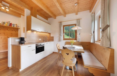 Ultimo Chalet De Esquí | Chalet 'Niederhaushof Enzian' con vistas a la montaña, jardín privado y Wi-Fi