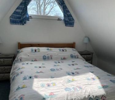Martin Apartamento | Chalet Number 9 Kingsdown Holiday Park