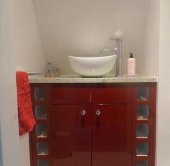 Martin Apartamento | Chalet Number 9 Kingsdown Holiday Park