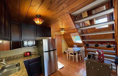 Stevensville Casa | Chalet on the Lake 91 w/ Beach Access, Pools, Sport Courts, Fishing Pond & more!