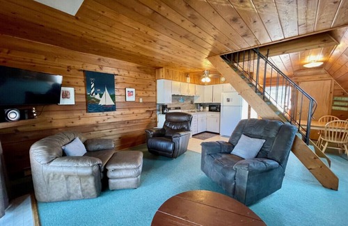 Stevensville Casa | Chalet on the Lake 52 w/ Beach Access, Pools, Sport Courts, Fishing Pond & more!
