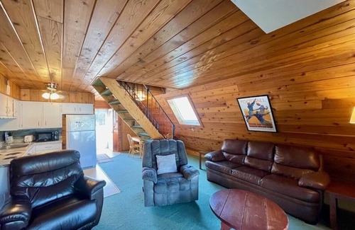 Stevensville Casa | Chalet on the Lake 52 w/ Beach Access, Pools, Sport Courts, Fishing Pond & more!