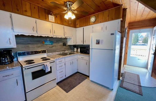 Stevensville Casa | Chalet on the Lake 52 w/ Beach Access, Pools, Sport Courts, Fishing Pond & more!