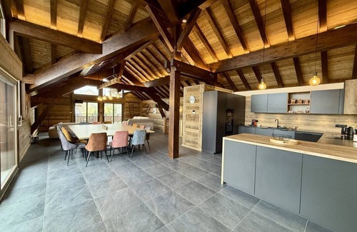 La Toussuire Chalet De Esquí | Chalet on the slopes with indoor pool- up to 15 guests