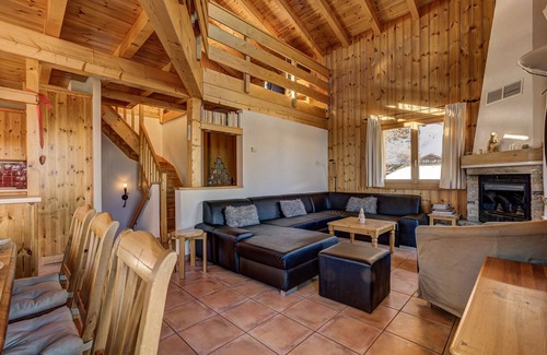 La Tzoumaz Chalet De Esquí | Vivienda de vacaciones clásica y confortable en La Tzoumaz, 4 Vallees, Suiza para 8 personas