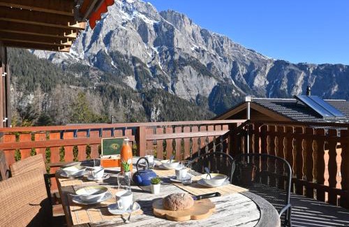 Chamoson Chalet De Esquí | Chalet Orchidée by Interhome