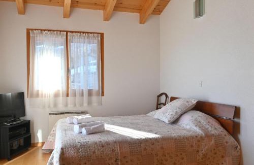 Chamoson Chalet De Esquí | Chalet Orchidée by Interhome