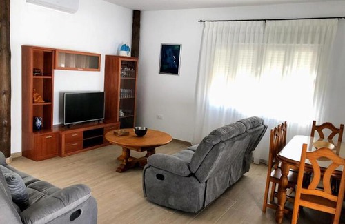 Chiclana de la Frontera Hotel | Chalet Orion con piscina